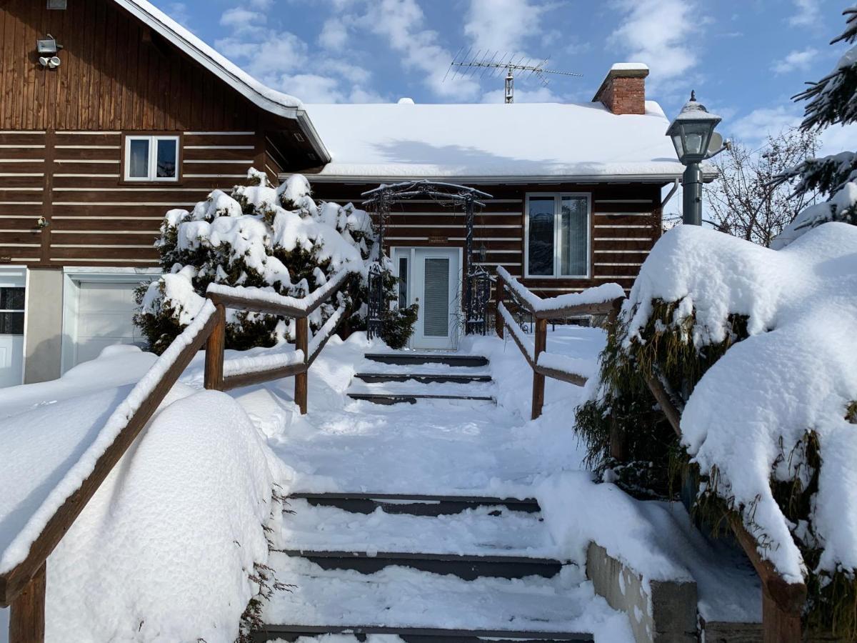 L'auberge Refuge Du Trappeur Inn Saint Mathieu Du Parc