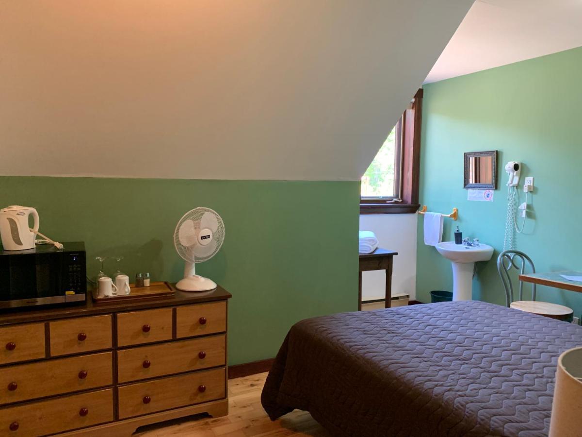 Inn L'auberge Refuge Du Trappeur